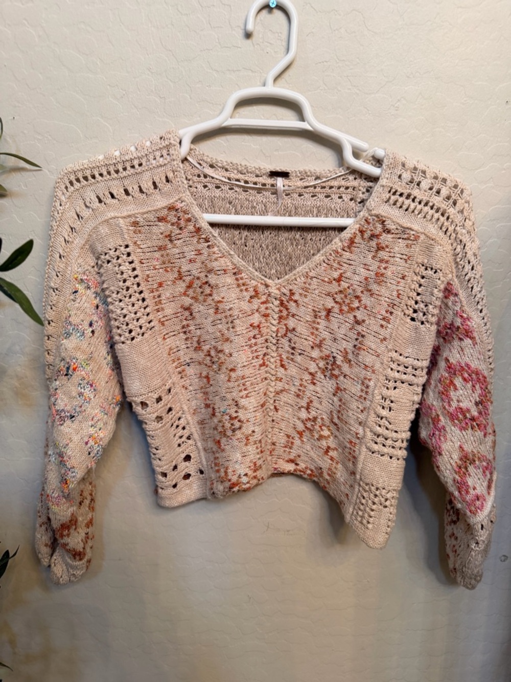 Free people Women’s Cream Knit V-Neck Sweater with Floral Accent